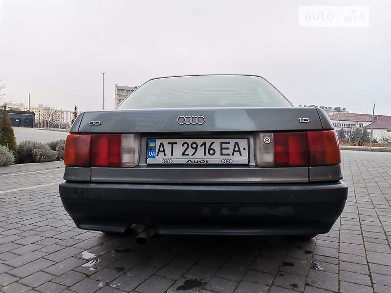 Седан Audi 80 1990 в Івано-Франківську