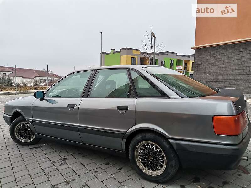 Седан Audi 80 1990 в Івано-Франківську