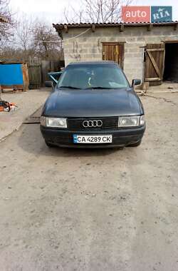 Седан Audi 80 1987 в Звенигородке