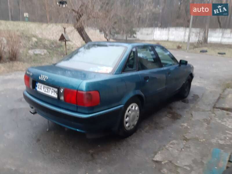 Седан Audi 80 1992 в Киеве