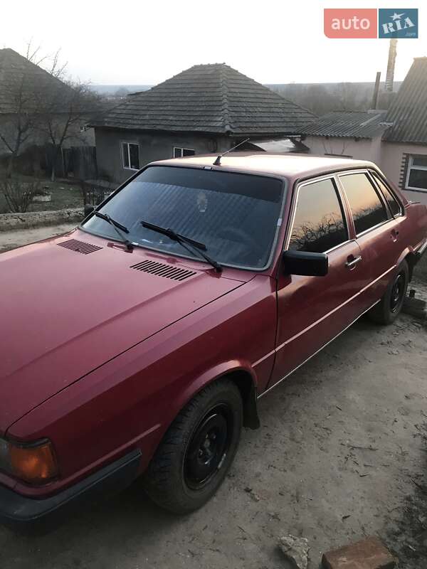 Седан Audi 80 1981 в Одессе