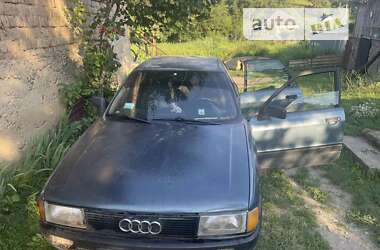 Седан Audi 80 1988 в Перечине