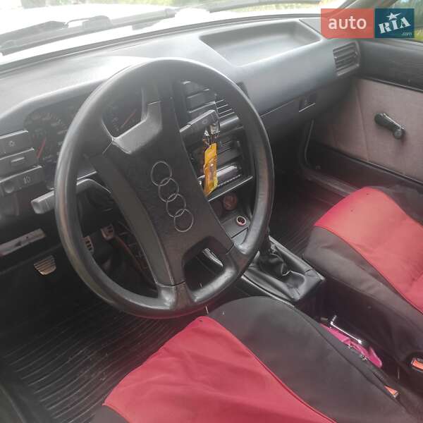 Седан Audi 80 1986 в Ужгороде
