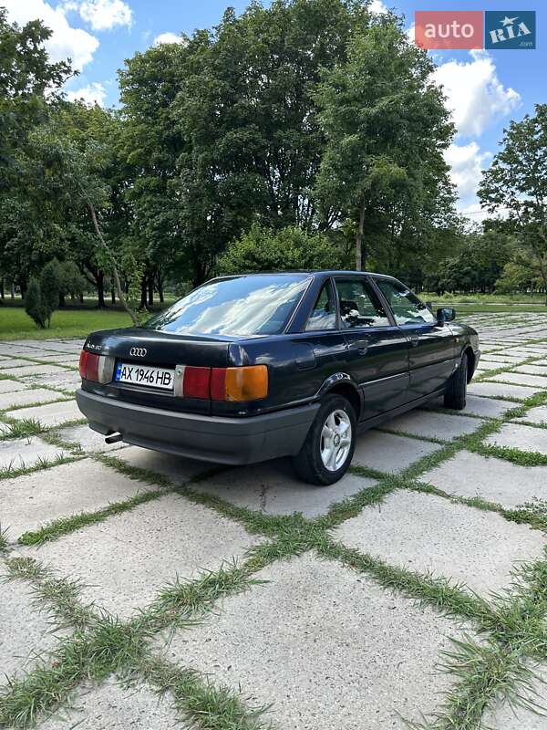 Седан Audi 80 1992 в Харькове