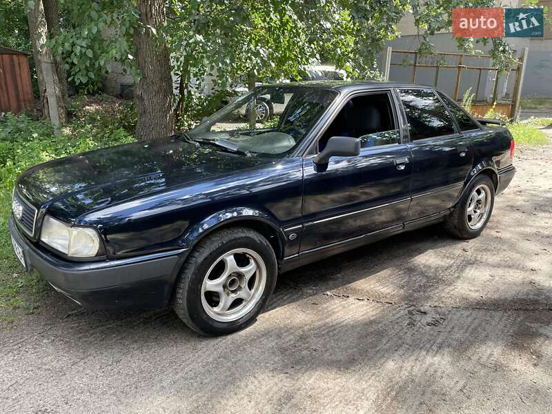 Седан Audi 80 1993 в 