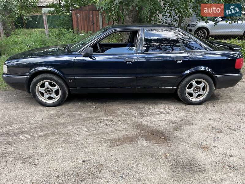 Седан Audi 80 1993 в Ирпене