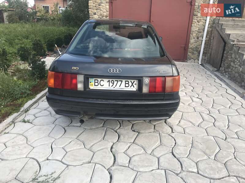 Седан Audi 80 1989 в Радехове