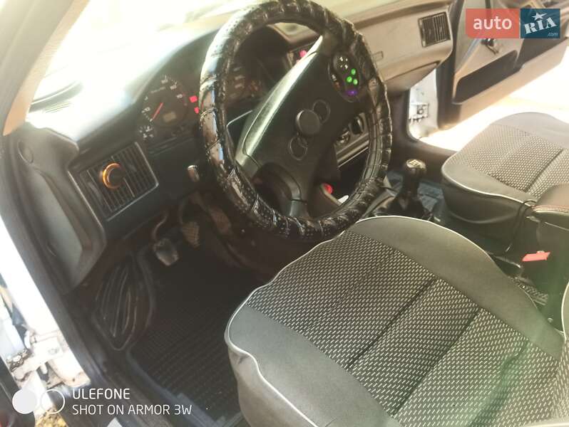 Седан Audi 80 1987 в Виноградове
