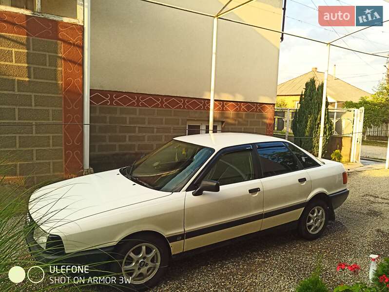 Седан Audi 80 1987 в Виноградове