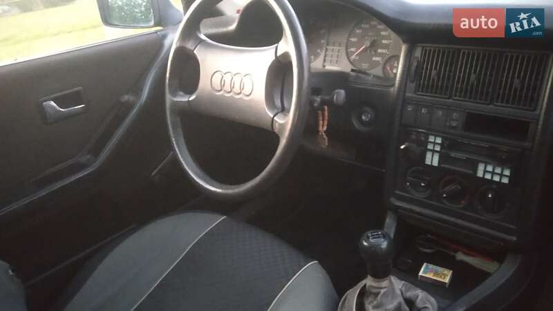 Седан Audi 80 1989 в Ужгороде