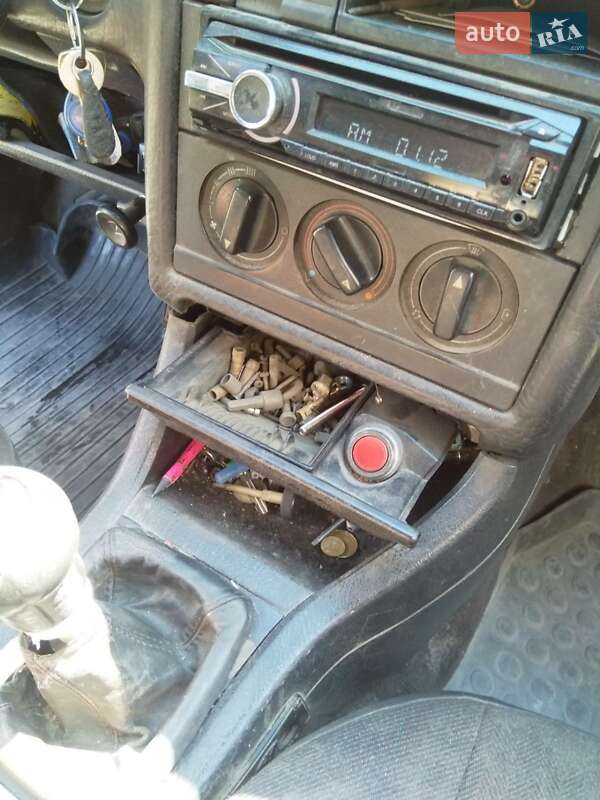 Седан Audi 80 1987 в Дніпрі