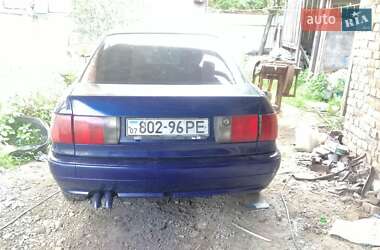 Седан Audi 80 1987 в Ужгороде