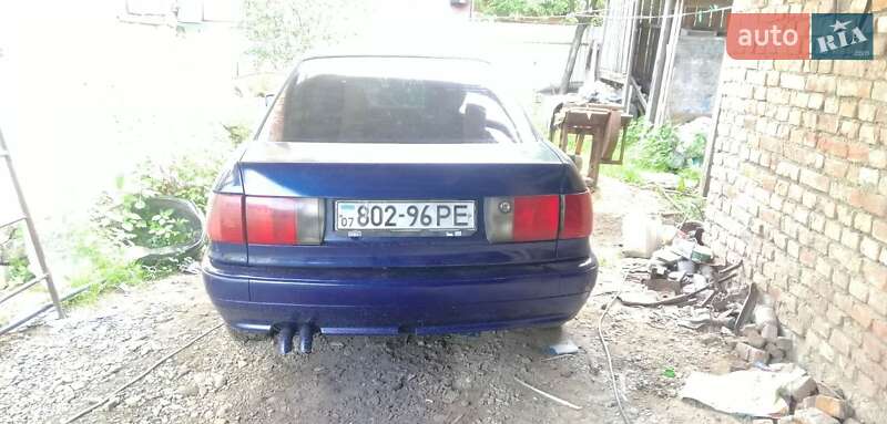 Седан Audi 80 1987 в Ужгороде