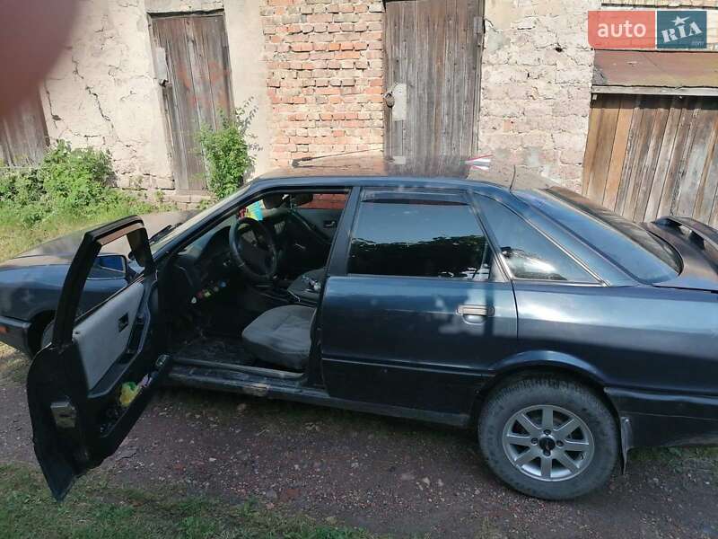 Седан Audi 80 1987 в Нововолинську
