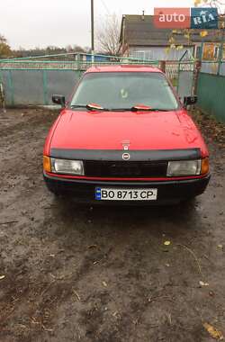 Седан Audi 80 1991 в Теофиполе