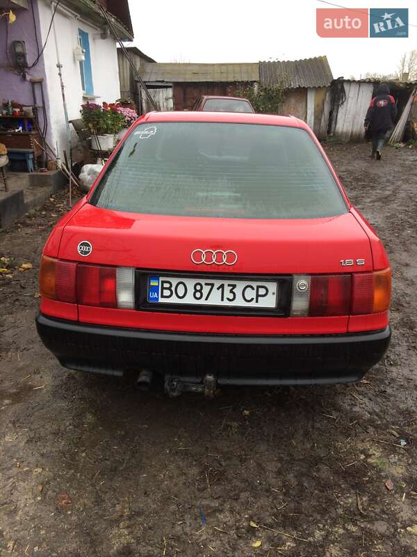 Седан Audi 80 1991 в Теофиполе