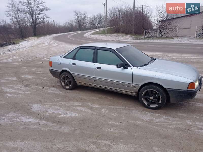Седан Audi 80 1988 в Харькове