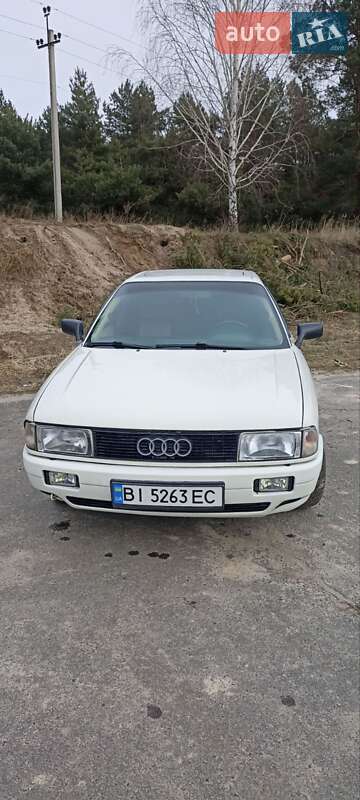 Седан Audi 80 1988 в Кременчуці