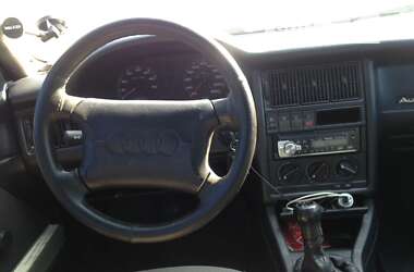 Седан Audi 80 1994 в 
