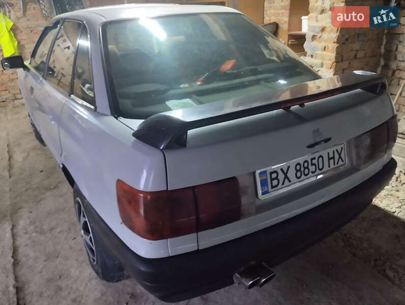 Седан Audi 80 1986 в Ярмолинцях