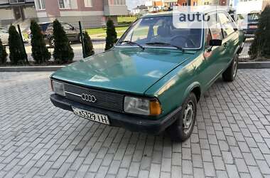 Седан Audi 80 1977 в Новояворівську