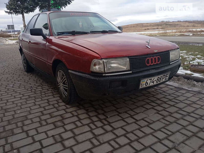 Седан Audi 80 1988 в Мукачево