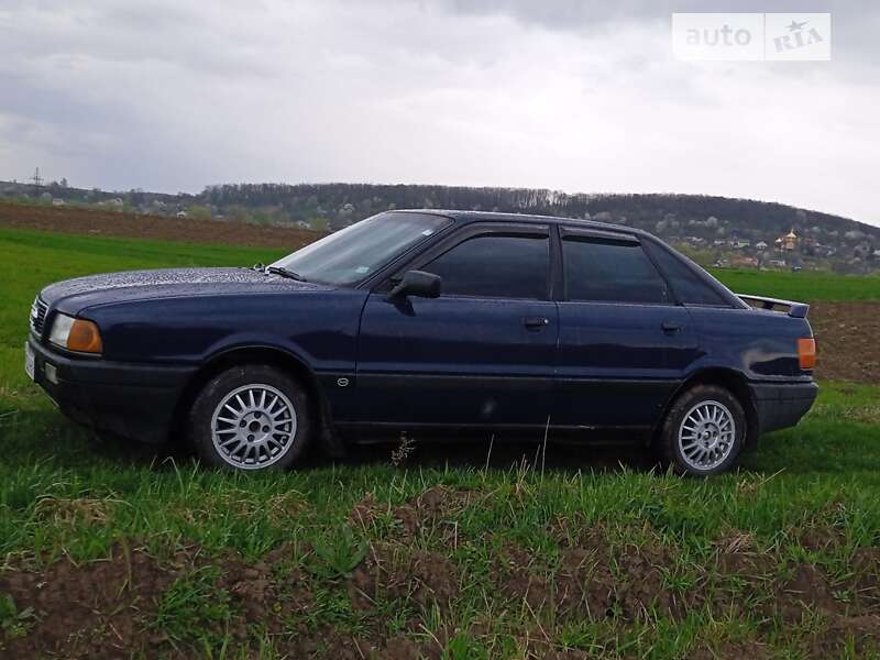 Седан Audi 80 1990 в Івано-Франківську