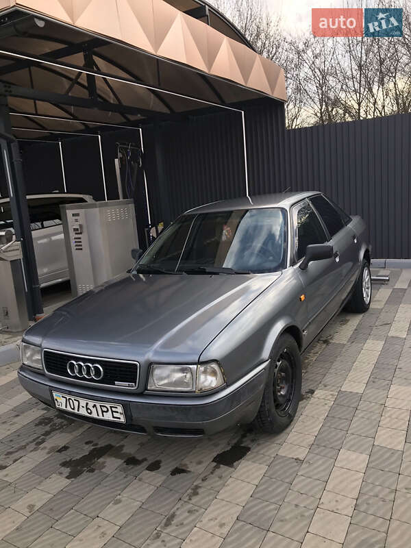 Седан Audi 80 1992 в 