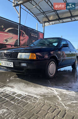 Седан Audi 80 1988 в Рава-Руській