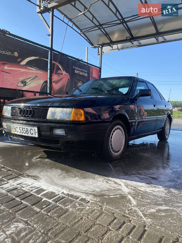 Седан Audi 80 1988 в Рава-Русской