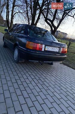 Седан Audi 80 1988 в Рава-Руській