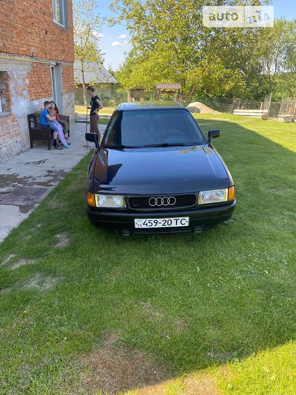 Седан Audi 80 1988 в Бориславе
