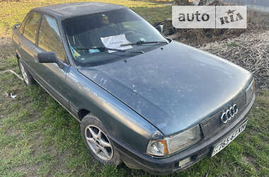 Седан Audi 80 1988 в Перечине