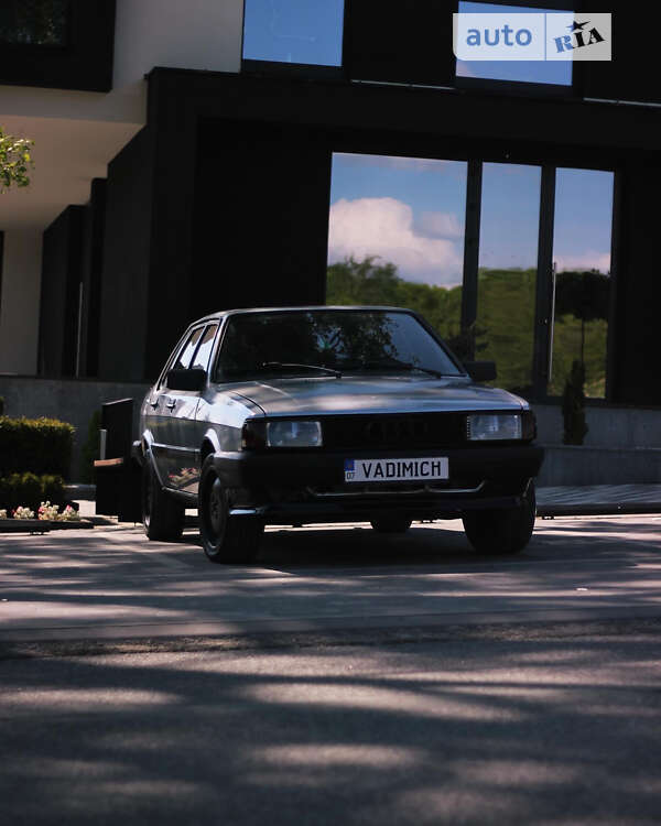 Седан Audi 80 1986 в Ужгороде
