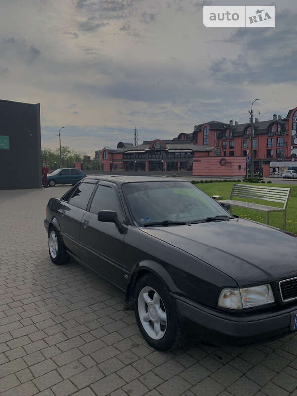 Седан Audi 80 1992 в Киеве