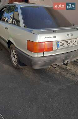 Седан Audi 80 1990 в Черкасах фото 2 Седан Audi 80 1990 в Черкасах