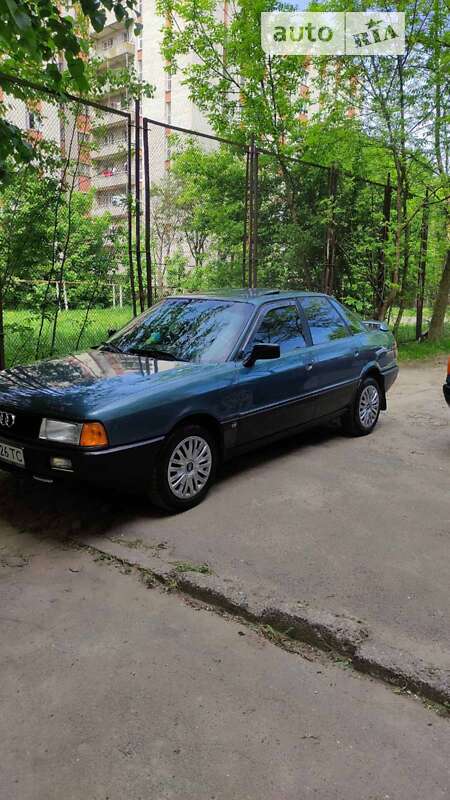 Седан Audi 80 1989 в Львові
