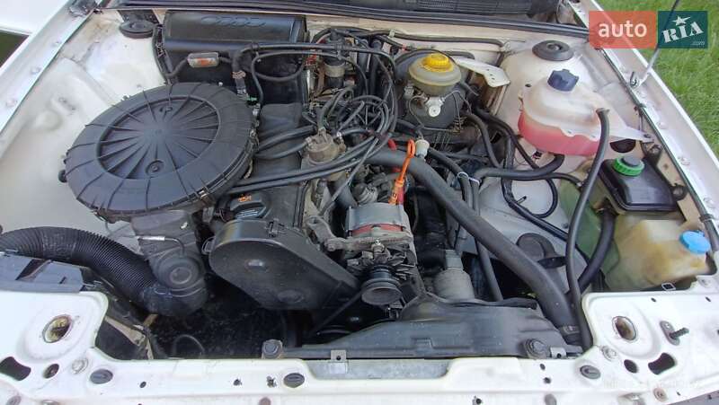 Седан Audi 80 1989 в Ужгороді