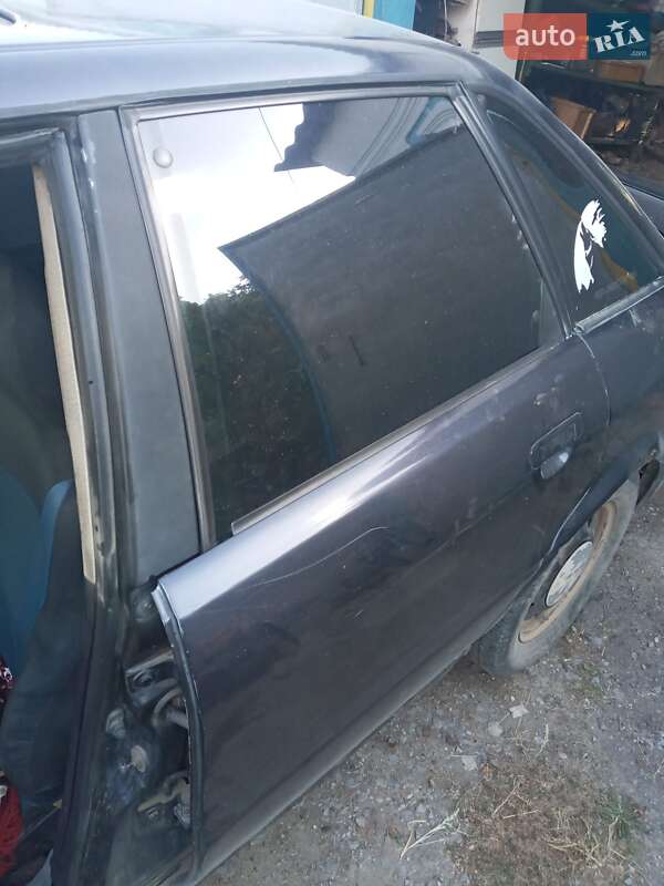 Седан Audi 80 1987 в Каменец-Подольском фото 6 Седан Audi 80 1987 в Каменец-Подольском