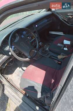 Седан Audi 80 1992 в 