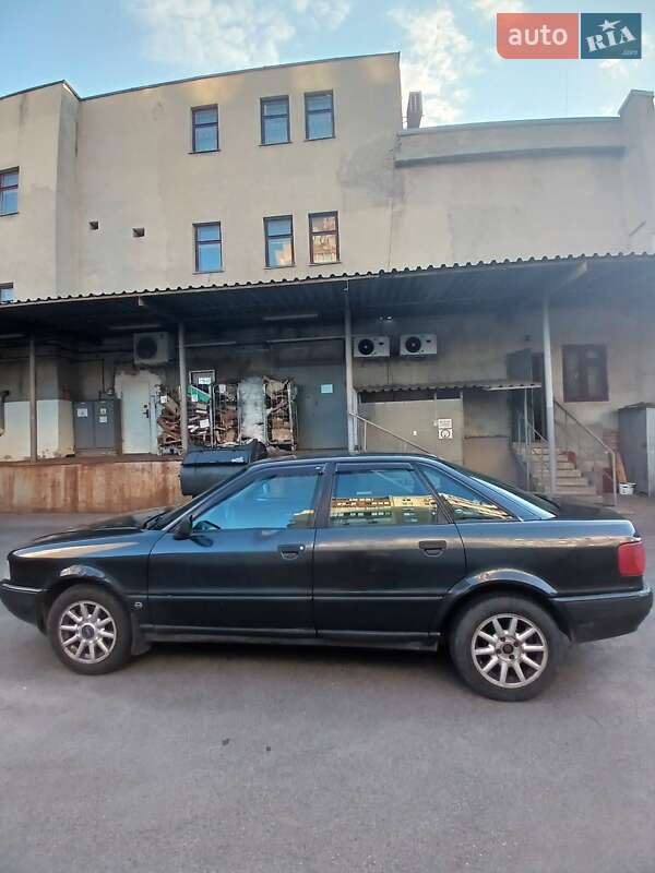 Седан Audi 80 1995 в Киеве