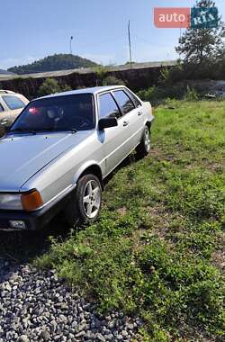 Седан Audi 80 1986 в 