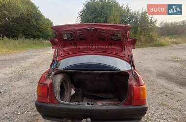 Седан Audi 80 1990 в 