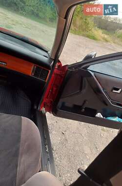 Седан Audi 80 1990 в 