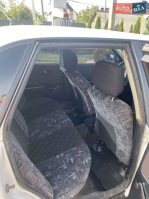 Седан Audi 80 1988 в Любешове