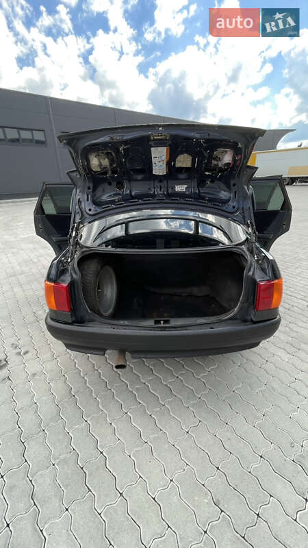 Седан Audi 80 1989 в Бориславі