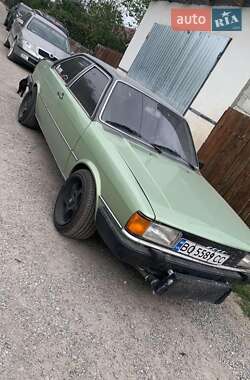 Седан Audi 80 1982 в Чорткові