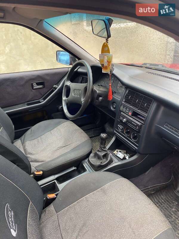 Седан Audi 80 1992 в Кицмани