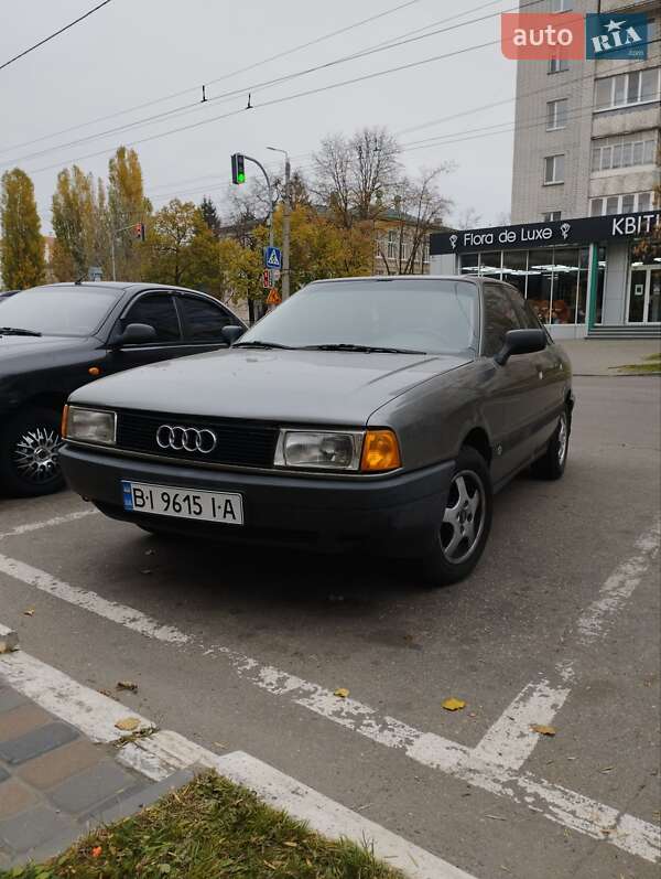 Седан Audi 80 1988 в Кременчуге