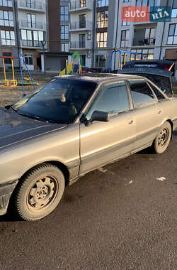 Седан Audi 80 1989 в Сарнах